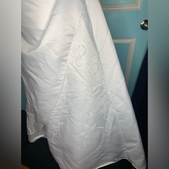 Michaelangelo T8615 Wedding Dress Satin A-line gown White Size 10 - Picture 8 of 11